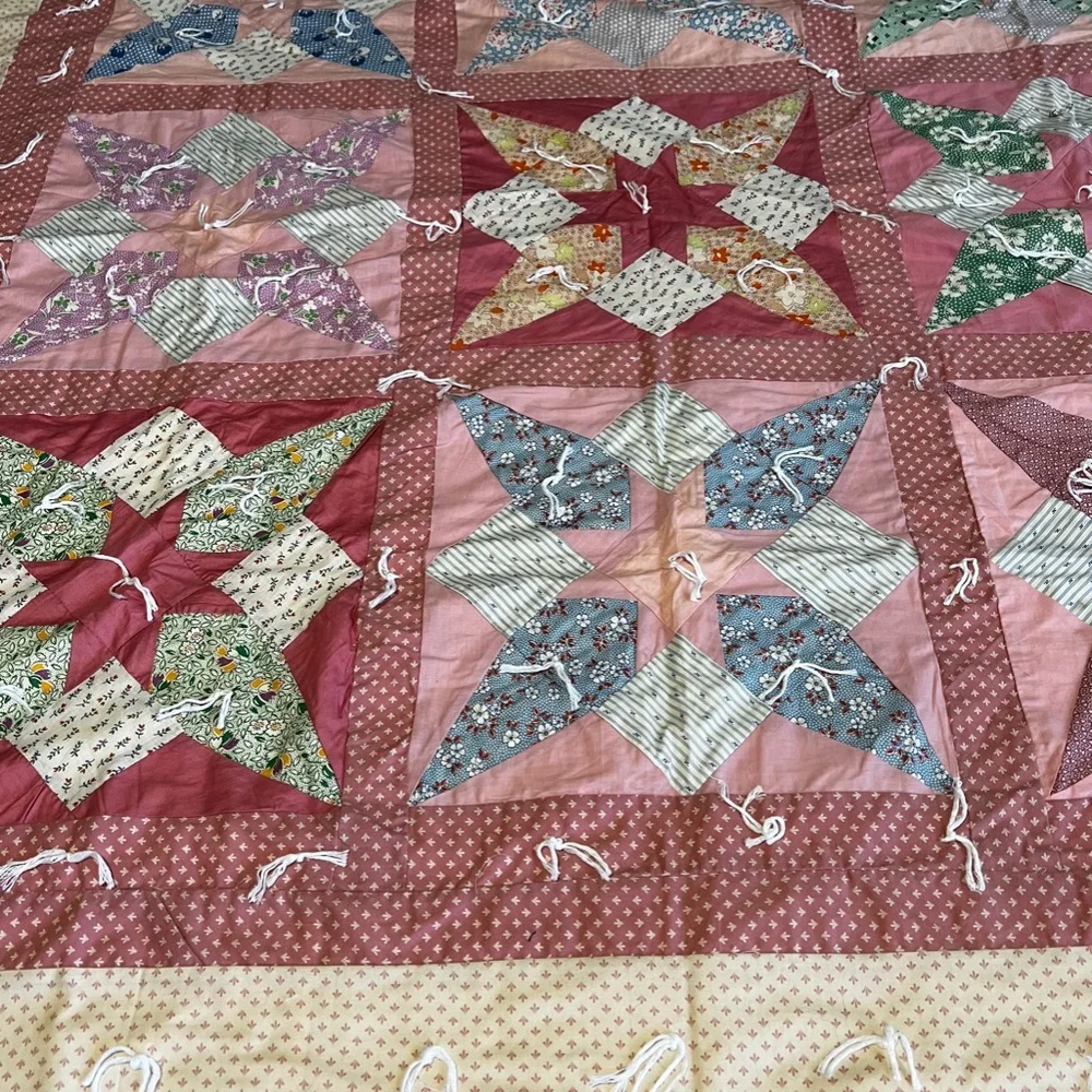 NWOT Pink Stars Hand Tied Quilt